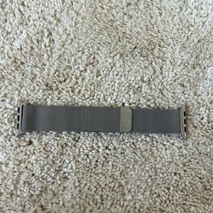 Apple Watch Milanese band